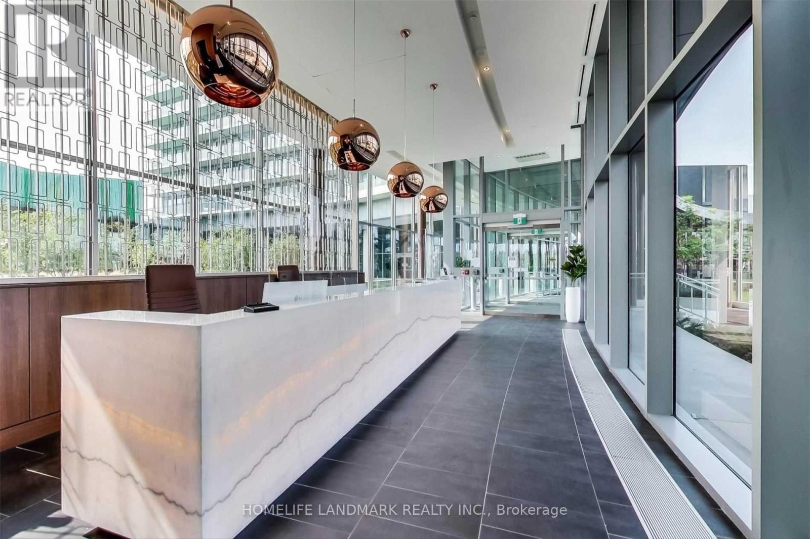 1801 - 117 Mcmahon Drive, Toronto, Ontario  M2K 0E4 - Photo 2 - C12786954