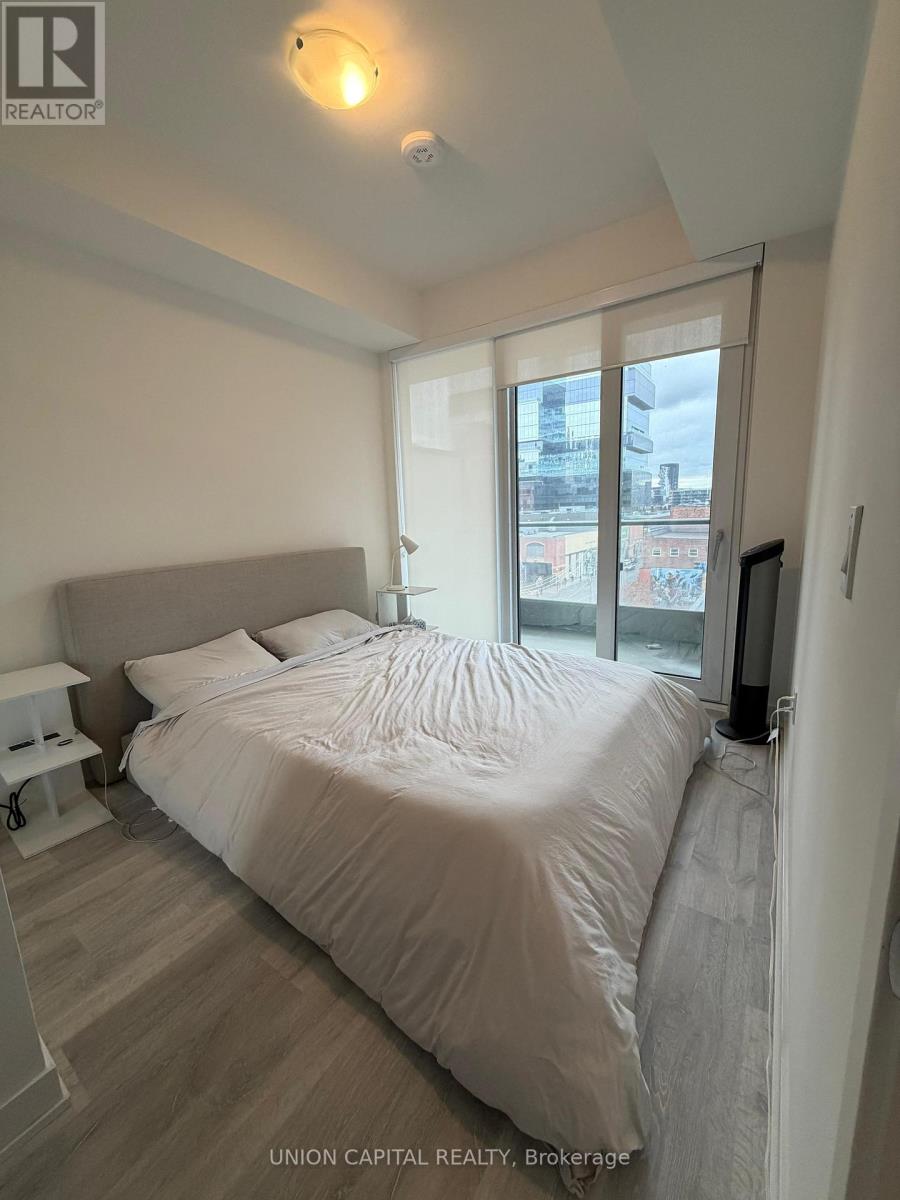 504 - 70 Princess Street, Toronto, Ontario  M5A 0X6 - Photo 4 - C12786956