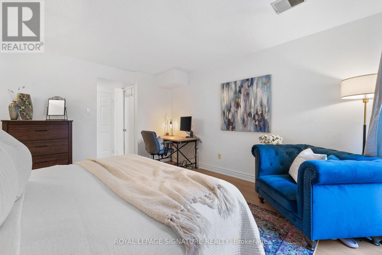 D - 32 Massey Street, Toronto, Ontario  M6J 3W4 - Photo 11 - C12786970