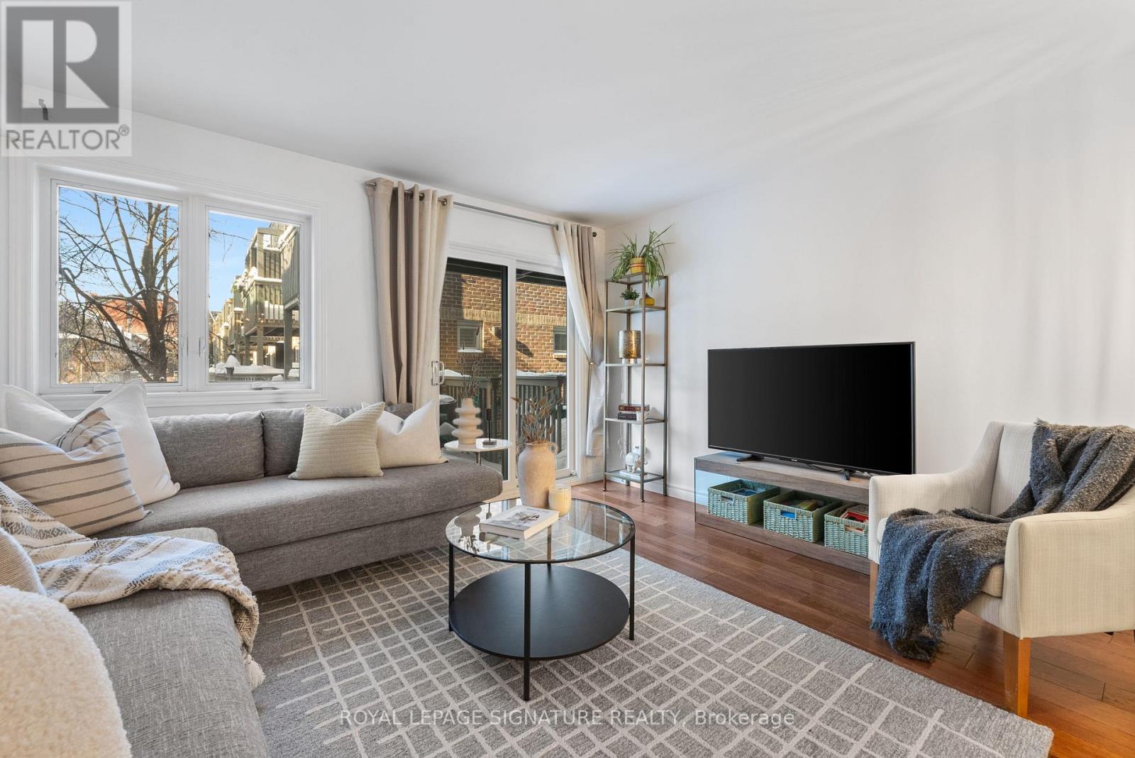 D - 32 Massey Street, Toronto, Ontario  M6J 3W4 - Photo 2 - C12786970