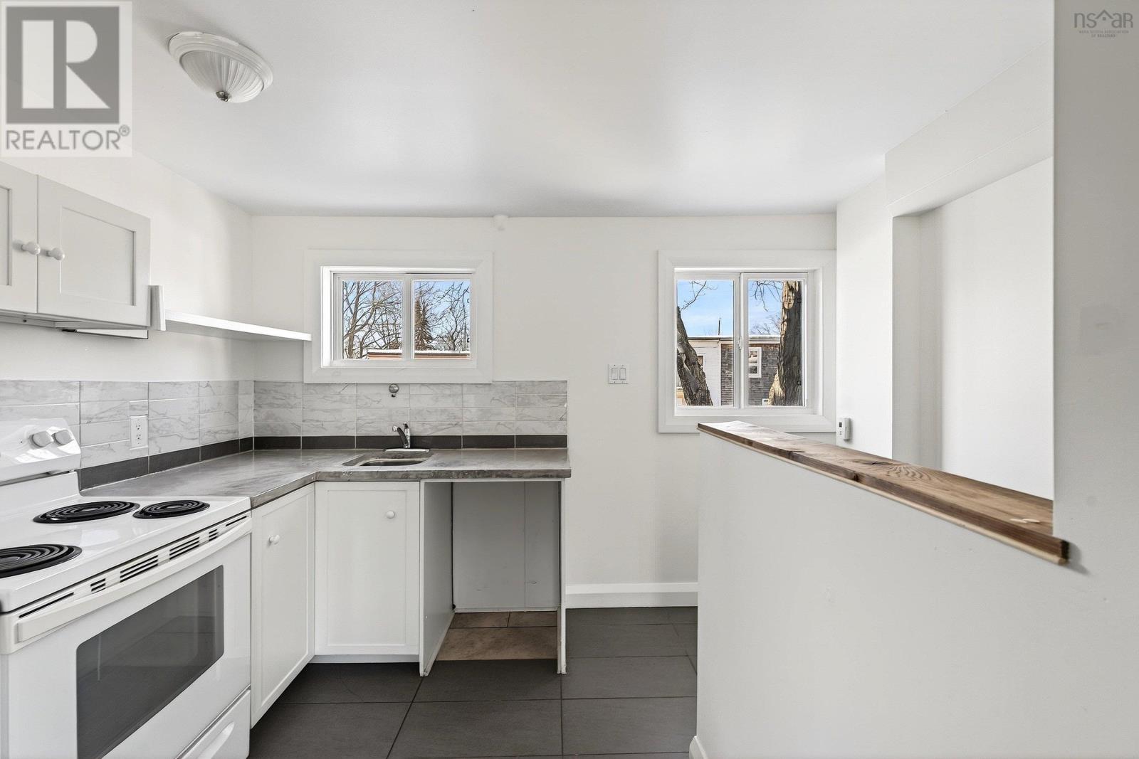 2456 Agricola Street, Halifax, Nova Scotia  B3K 4C2 - Photo 7 - 202602657