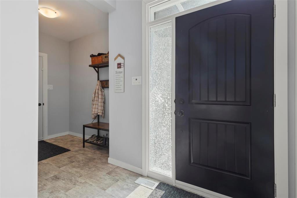 9 Oak Lane, Ste Anne, Manitoba  R5H 0A7 - Photo 2 - 202600527