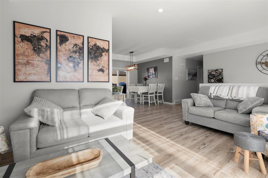 9 Oak Lane, Ste Anne, Manitoba  R5H 0A7 - Photo 9 - 202600527