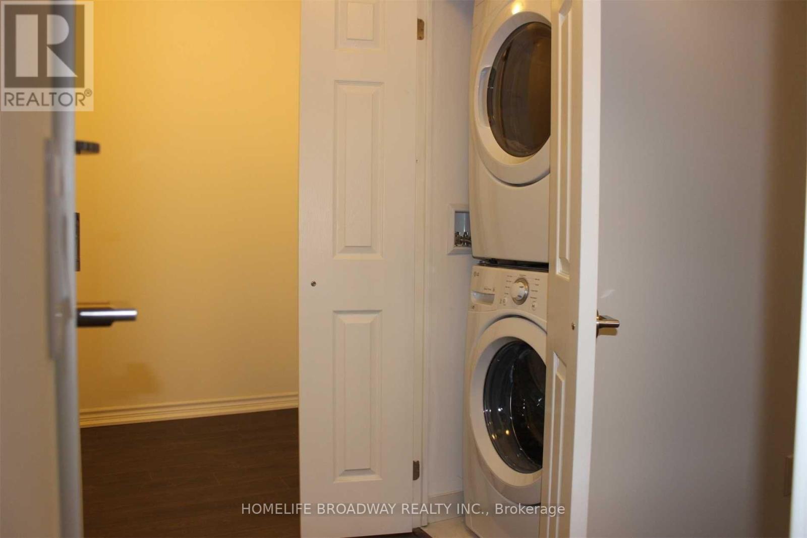 231 - 11611 Yonge Street, Richmond Hill, Ontario  L4E 1G2 - Photo 11 - N12786890