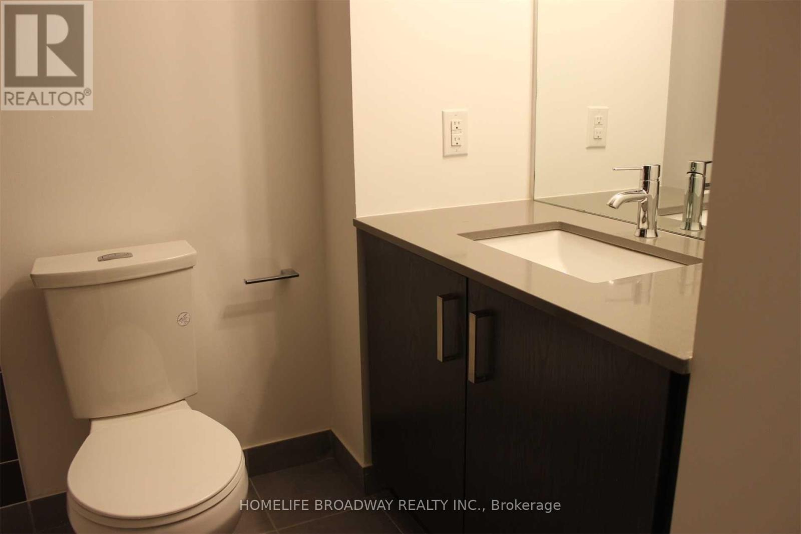 231 - 11611 Yonge Street, Richmond Hill, Ontario  L4E 1G2 - Photo 14 - N12786890