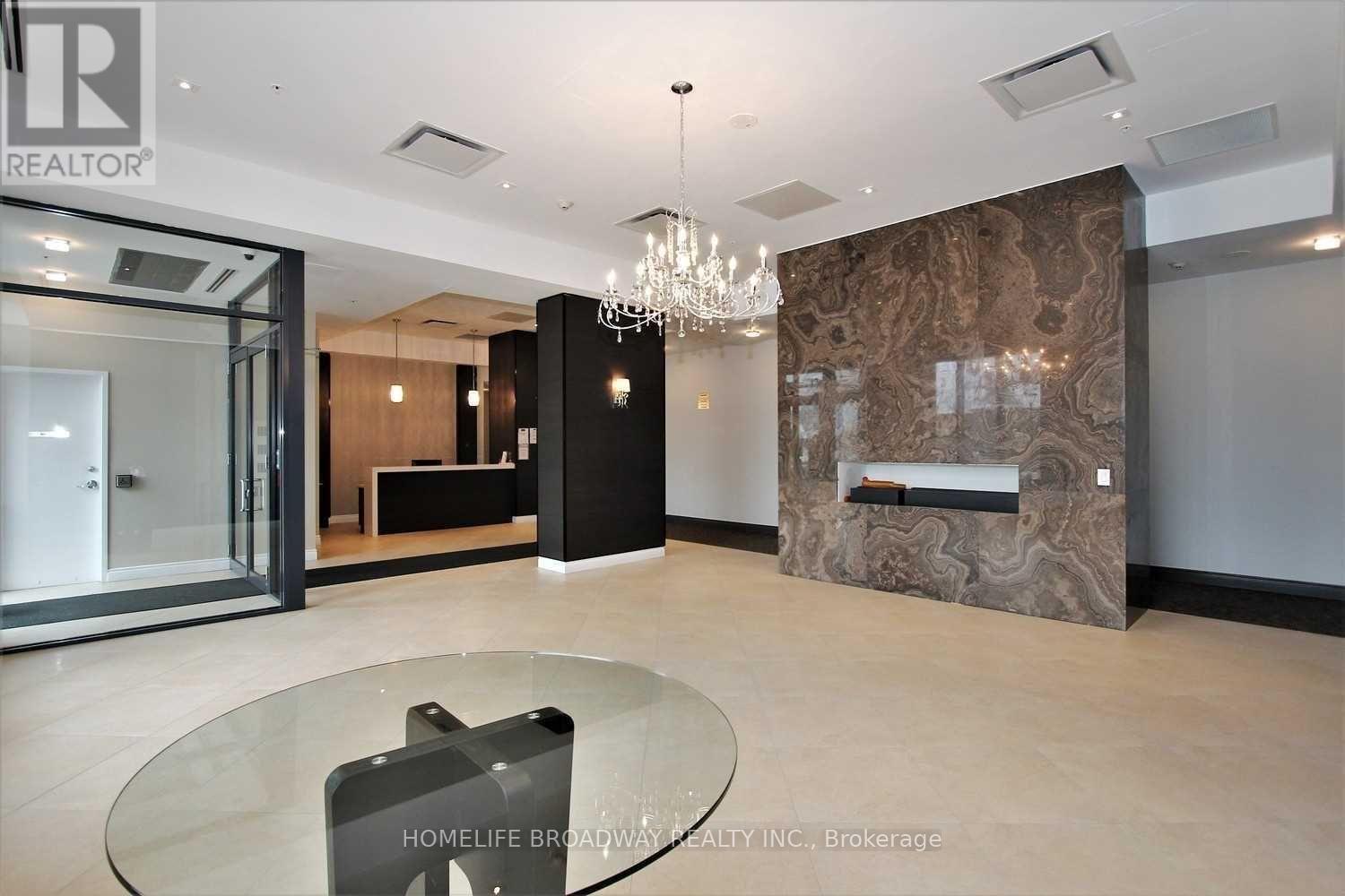 231 - 11611 Yonge Street, Richmond Hill, Ontario  L4E 1G2 - Photo 2 - N12786890