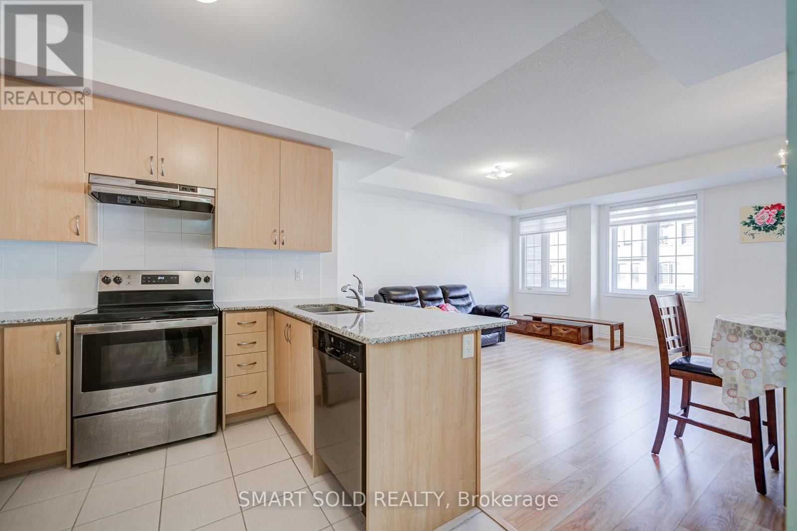 133 Frederick Wilson Avenue, Markham, Ontario  L6B 1P6 - Photo 7 - N12786932