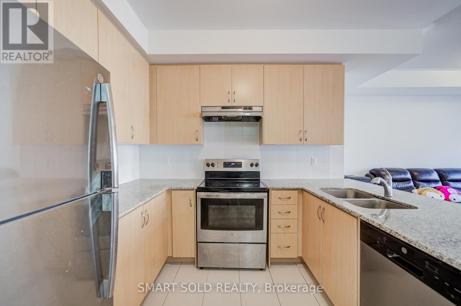 133 Frederick Wilson Avenue, Markham, Ontario  L6B 1P6 - Photo 8 - N12786932