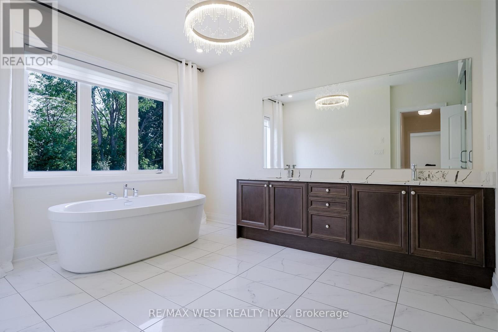 106 Silk Twist Drive, East Gwillimbury, Ontario  L9N 0W4 - Photo 30 - N12786986