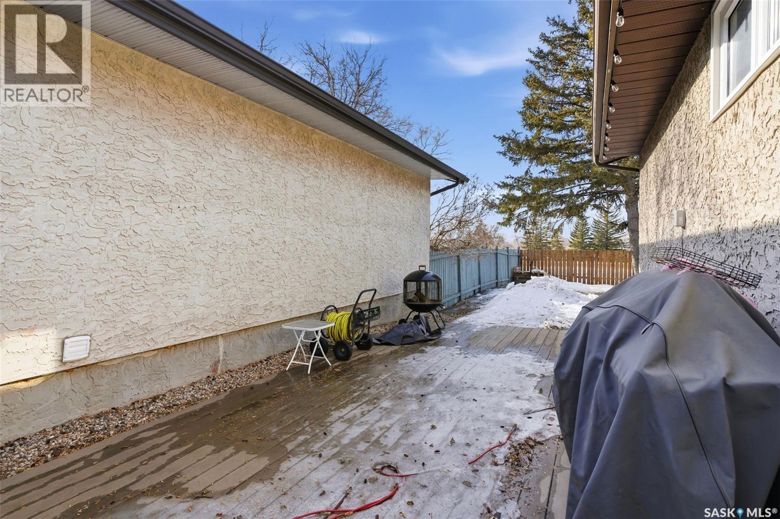 850 Samuels Crescent N, Regina, Saskatchewan  S4X 2L5 - Photo 29 - SK028536