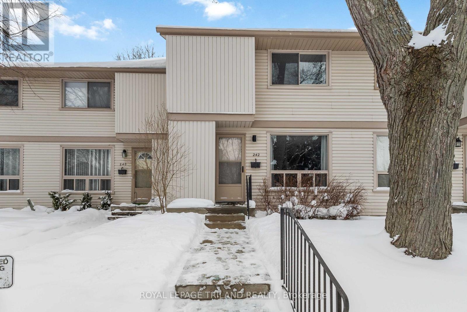 12 - 242 Monmore Road, London North, Ontario N6G 3B4 - Photo 2 - X12752556