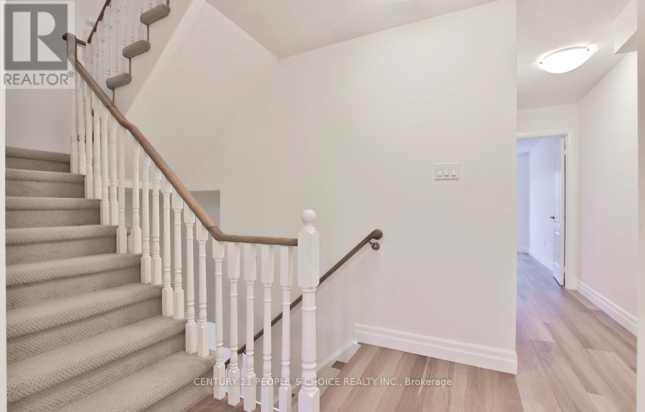 554 Sentinel Road, Toronto, Ontario  M3J 3R9 - Photo 9 - W12786892