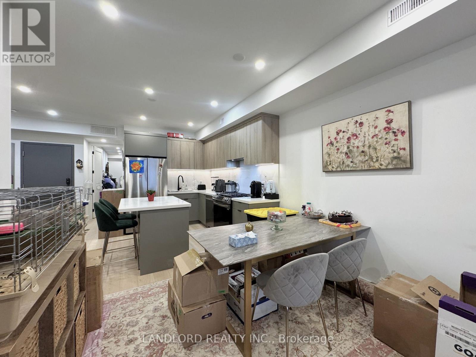 1 - 37 Boustead Avenue, Toronto, Ontario  M6R 1Y7 - Photo 4 - W12786894