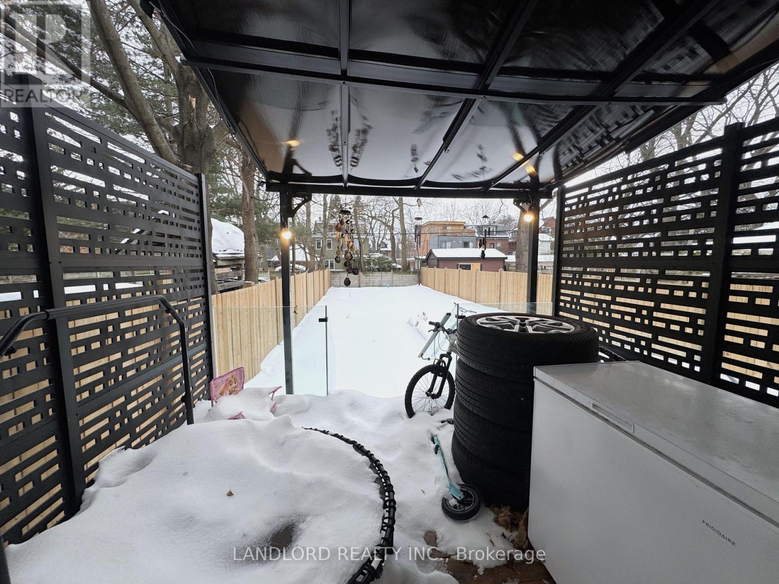 1 - 37 Boustead Avenue, Toronto, Ontario  M6R 1Y7 - Photo 7 - W12786894