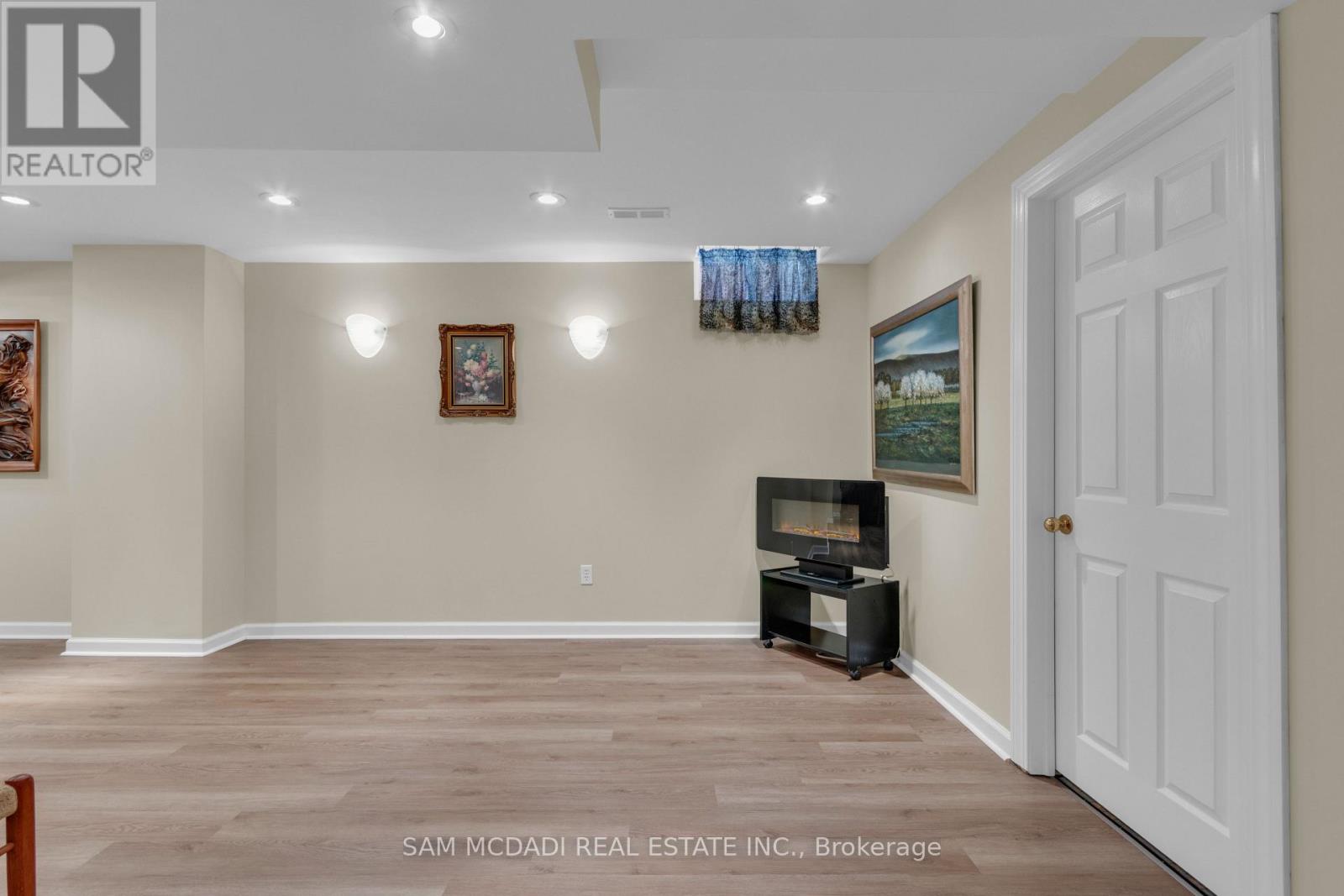 22 Nazer Street, Halton Hills (Georgetown), Ontario  L7G 5X8 - Photo 33 - W12786900