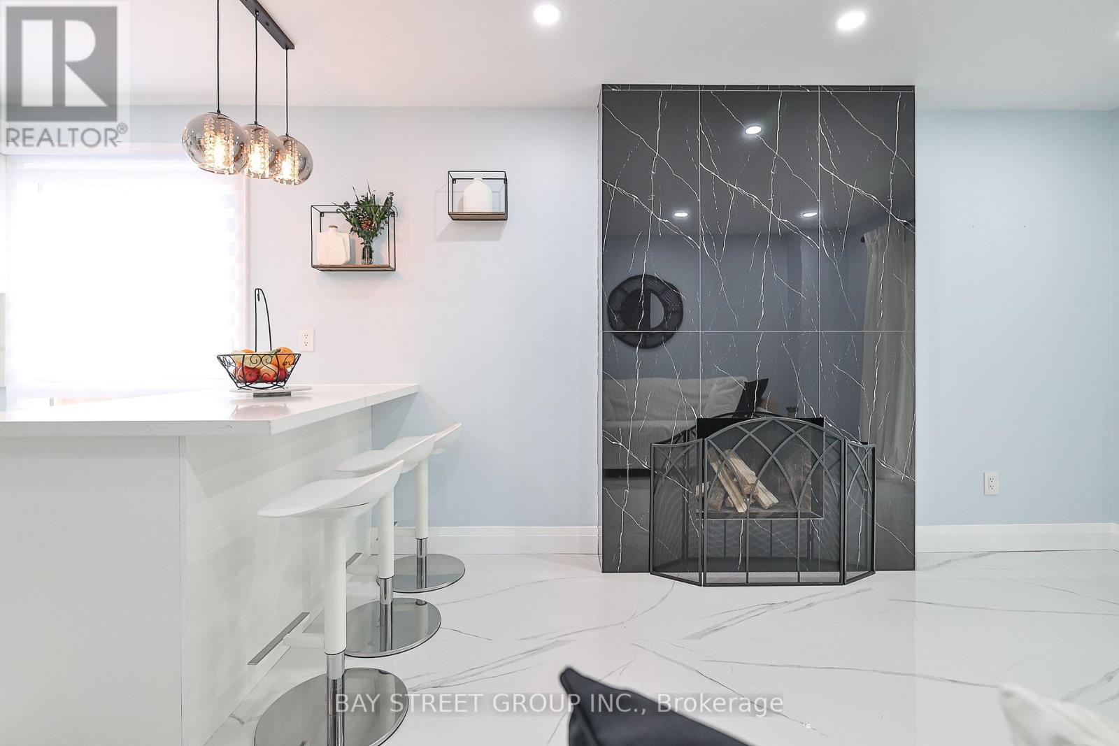 4277 Torino Crescent, Mississauga, Ontario  L4W 3T4 - Photo 14 - W12786920