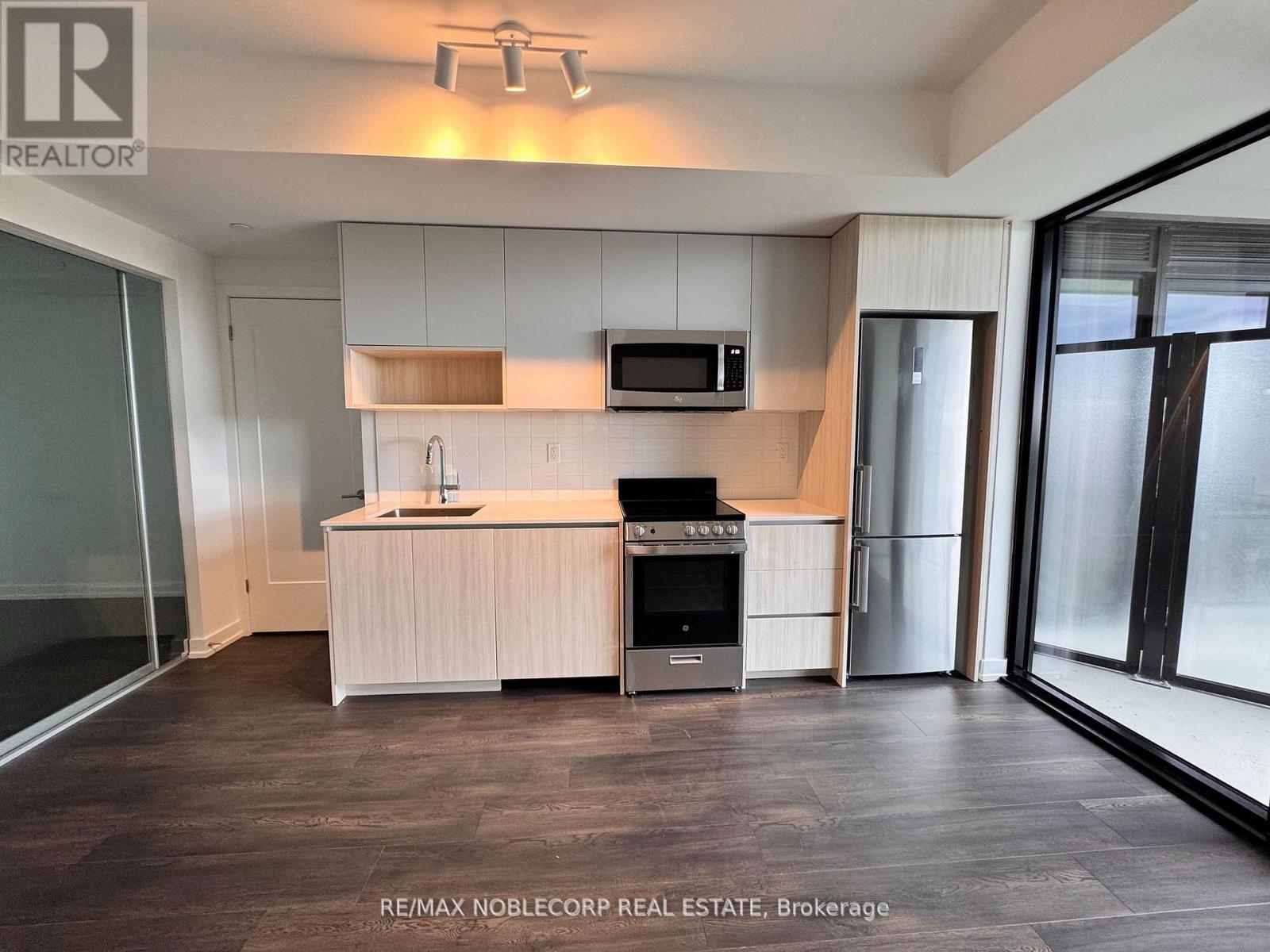 701 - 801 The Queensway, Toronto (Stonegate-Queensway), Ontario  M8Z 1N4 - Photo 13 - W12786938