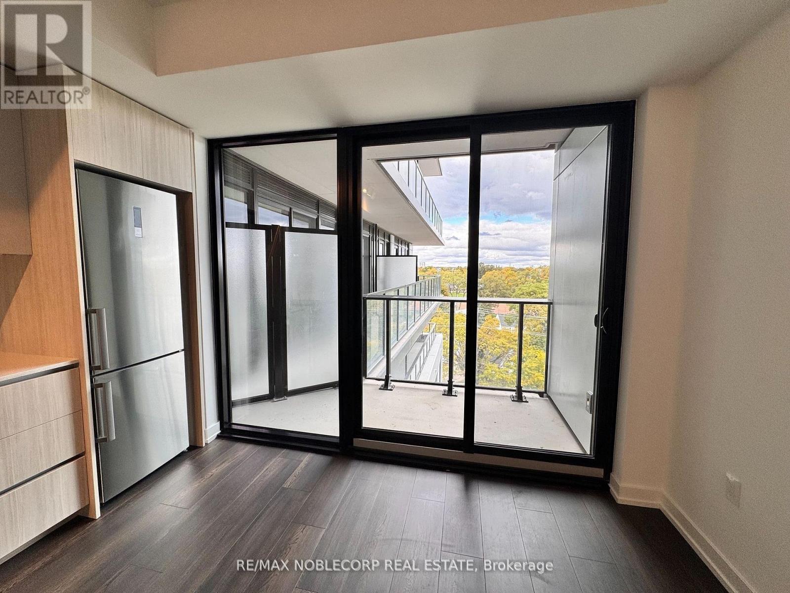 701 - 801 The Queensway, Toronto (Stonegate-Queensway), Ontario  M8Z 1N4 - Photo 14 - W12786938