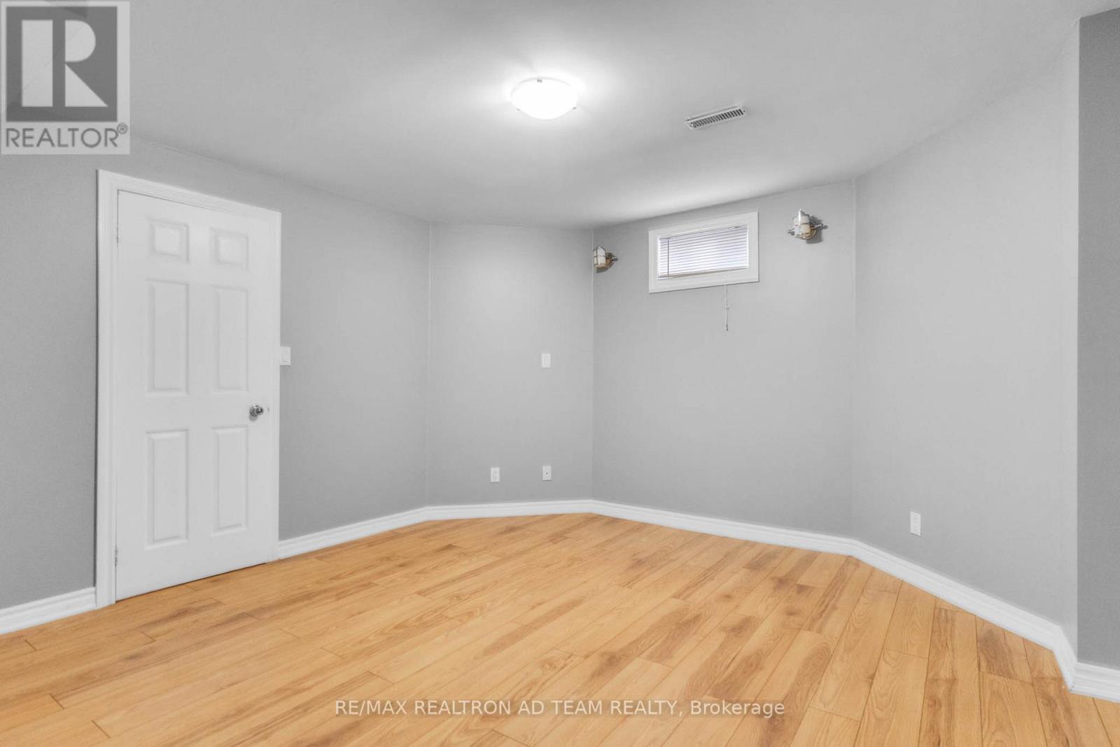 498 Tremblant Court, Mississauga, Ontario  L5W 1P4 - Photo 40 - W12786942