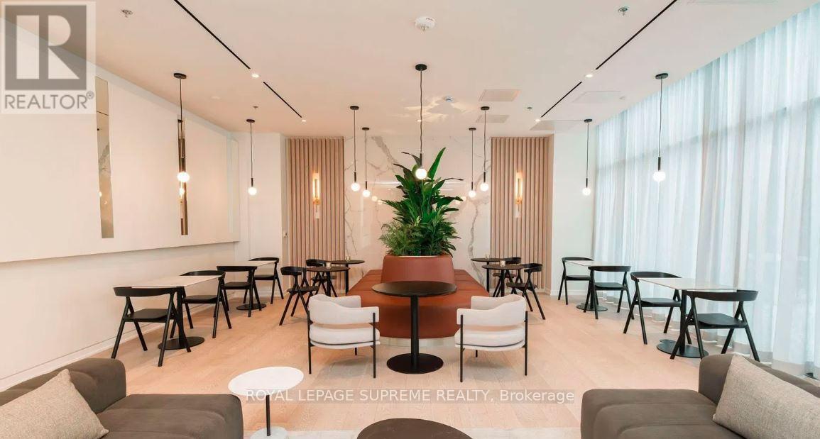 1301 - 10 Graphophone Grove, Toronto, Ontario  M6H 0E5 - Photo 12 - W12786968