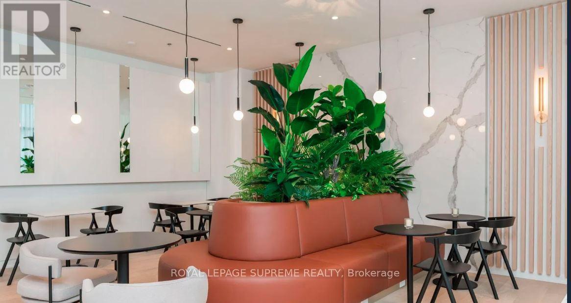 1301 - 10 Graphophone Grove, Toronto, Ontario  M6H 0E5 - Photo 14 - W12786968