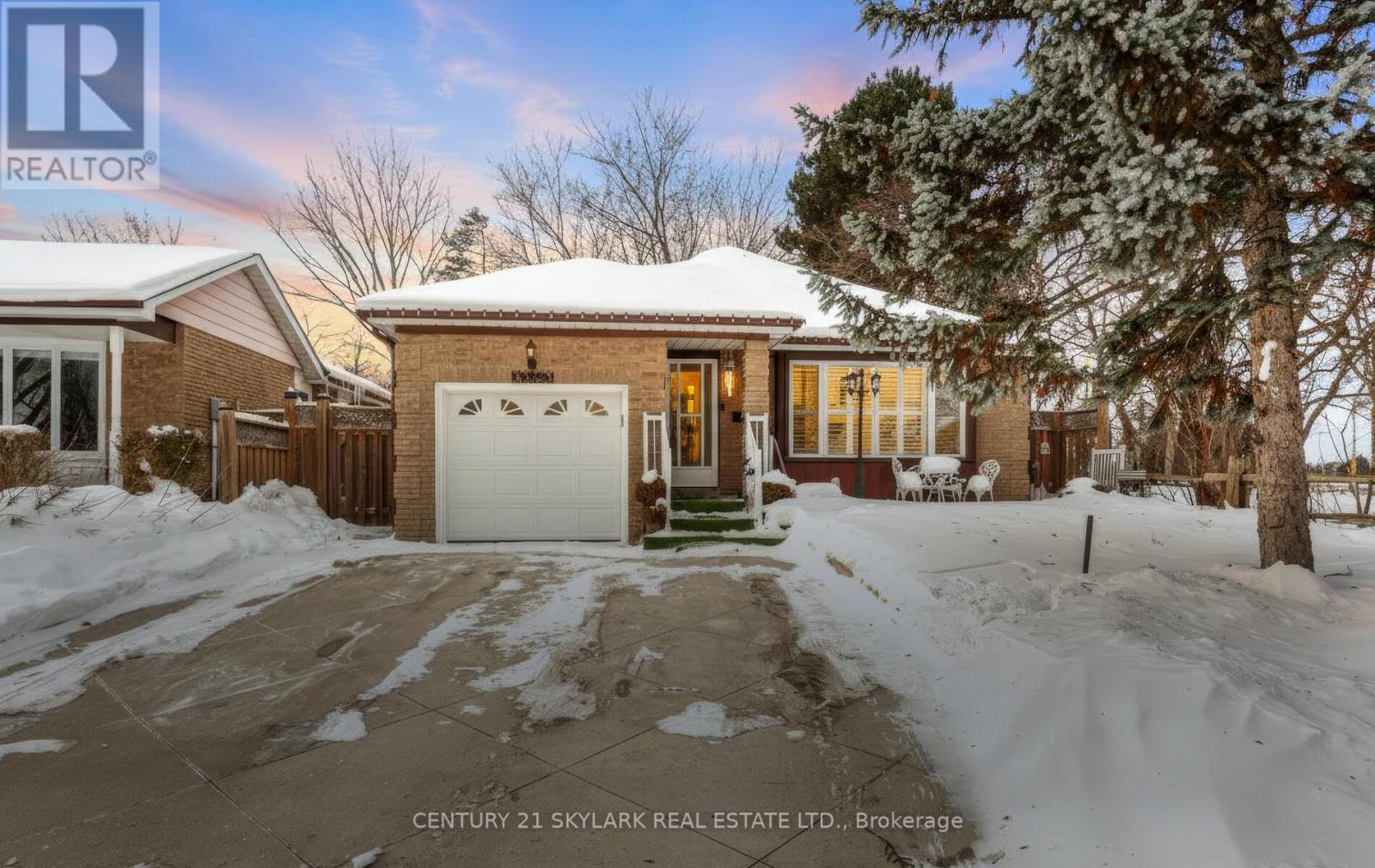 3353 MARTINS PINE CRESCENT, Mississauga, Ontario