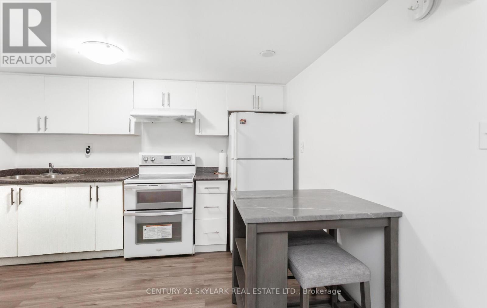 3353 Martins Pine Crescent, Mississauga, Ontario  L5L 1G3 - Photo 21 - W12786980