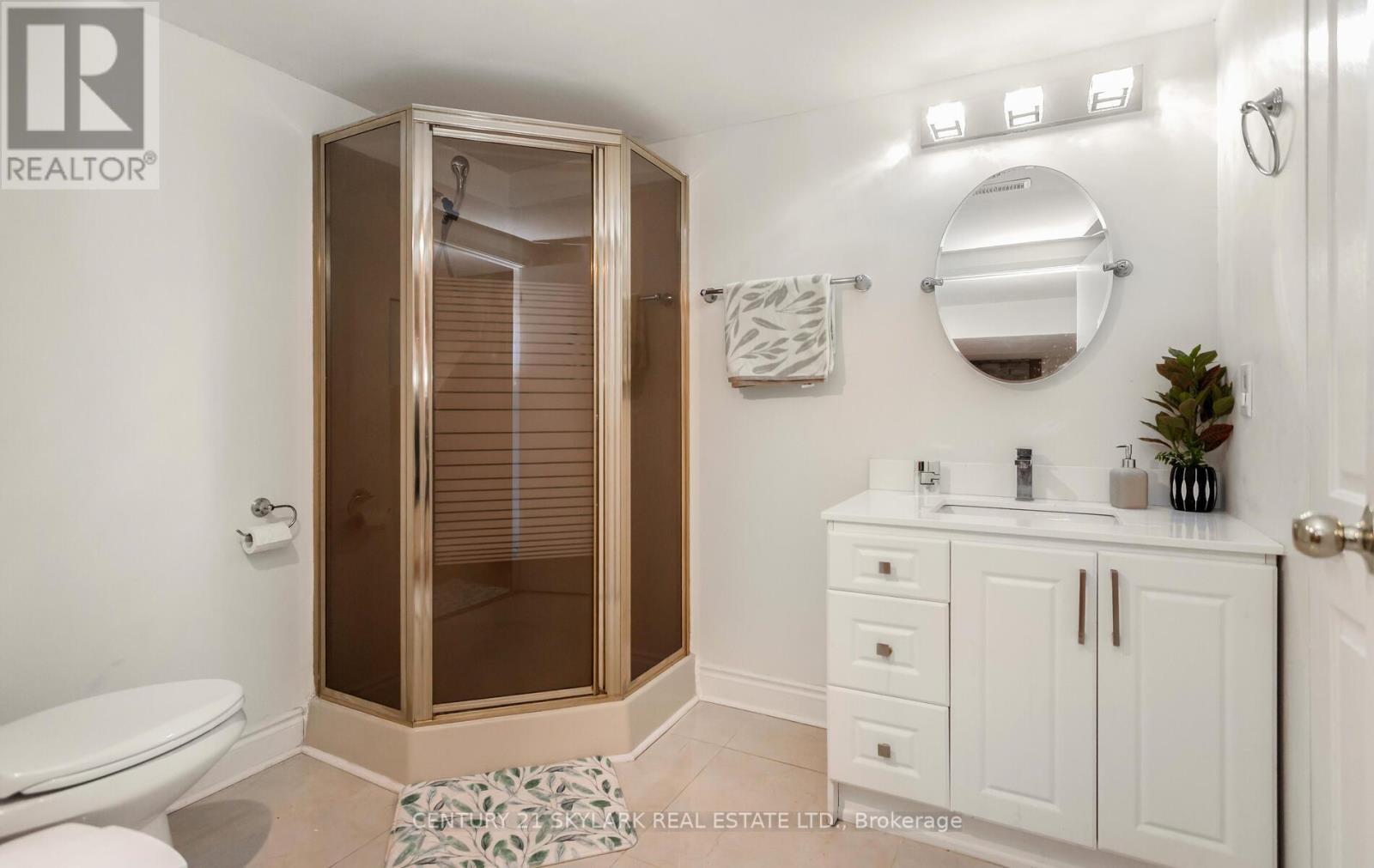 3353 Martins Pine Crescent, Mississauga, Ontario  L5L 1G3 - Photo 23 - W12786980