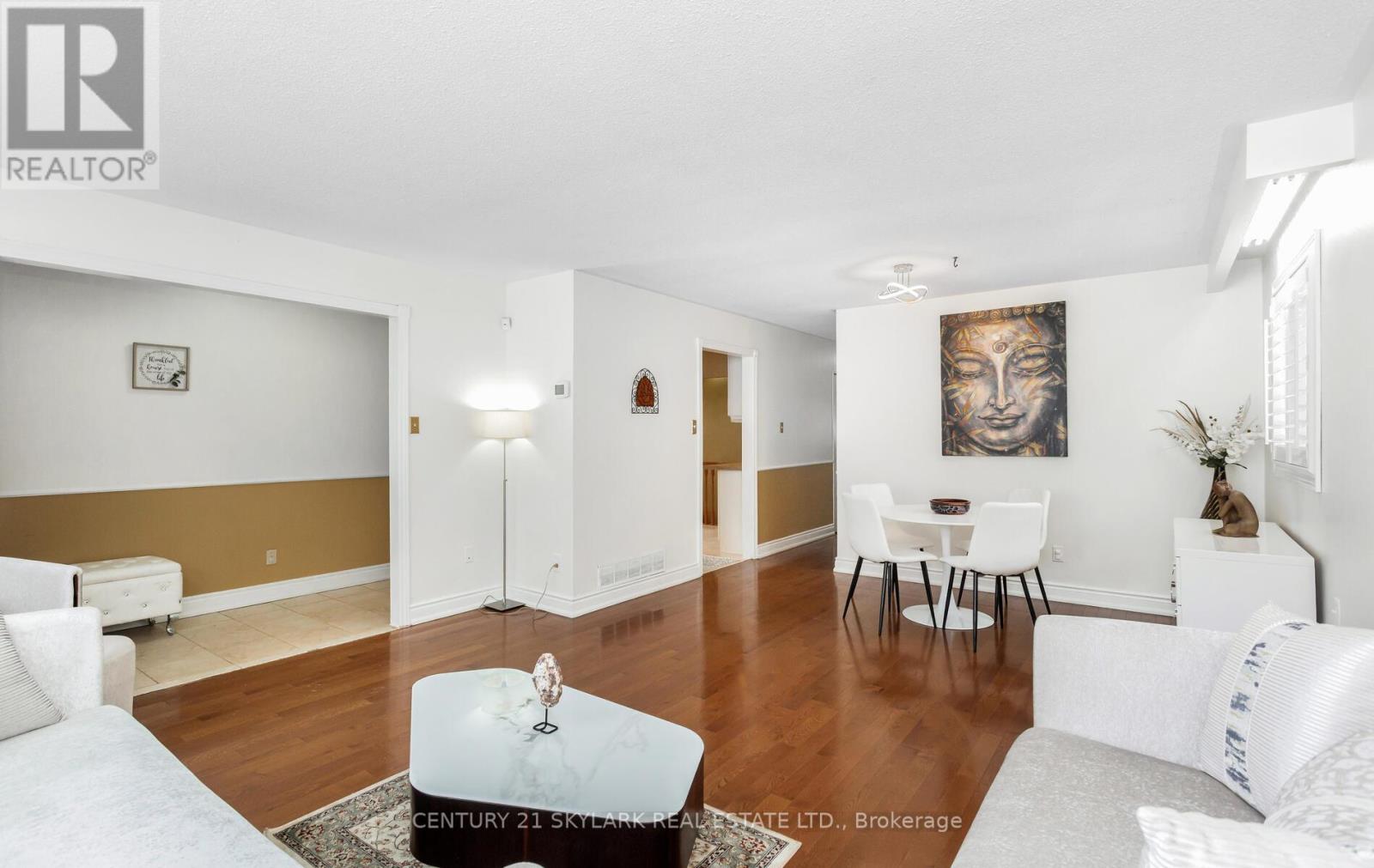 3353 Martins Pine Crescent, Mississauga, Ontario  L5L 1G3 - Photo 5 - W12786980