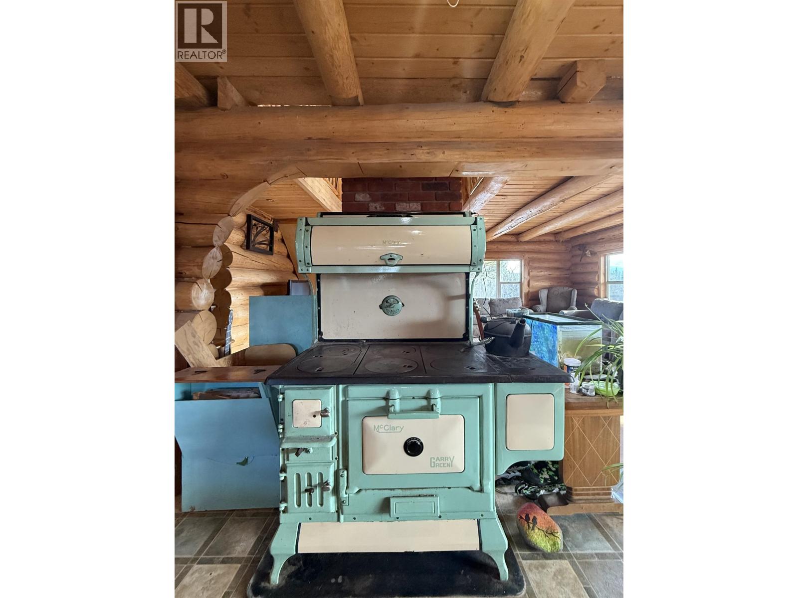 151 Chignell Road, Chilcotin, British Columbia  V0L 1V0 - Photo 7 - R3089080