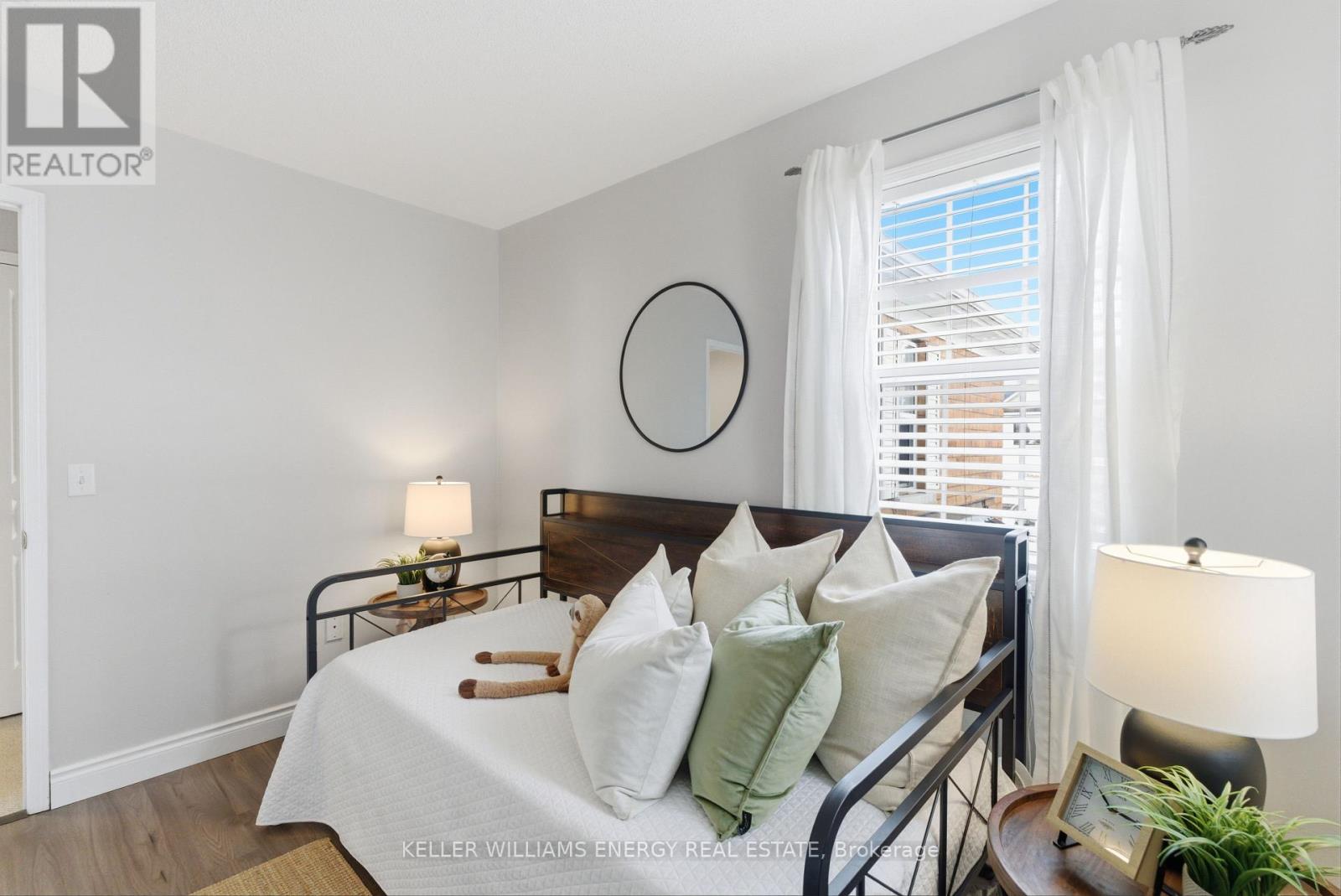 74 Shenandoah Drive, Whitby (Williamsburg), Ontario  L1P 1T3 - Photo 31 - E12787052