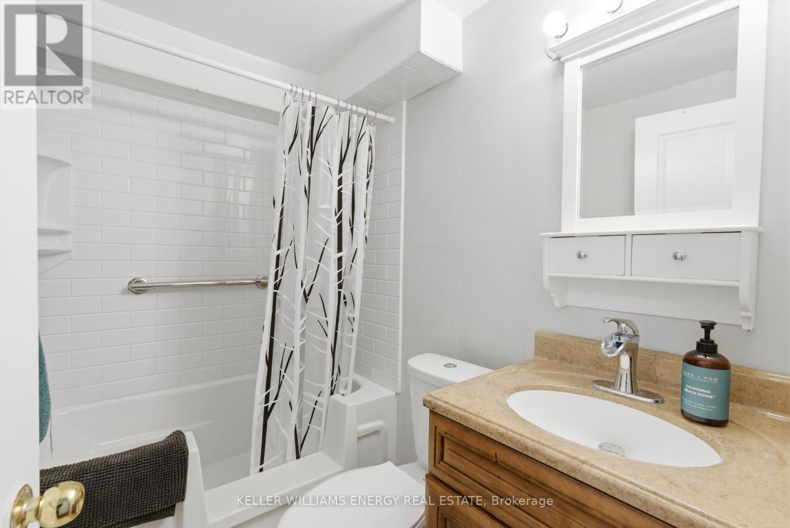 74 Shenandoah Drive, Whitby (Williamsburg), Ontario  L1P 1T3 - Photo 38 - E12787052