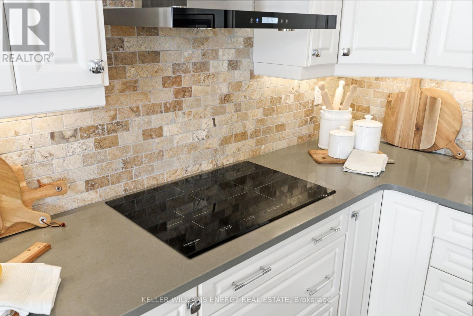 74 Shenandoah Drive, Whitby (Williamsburg), Ontario  L1P 1T3 - Photo 7 - E12787052