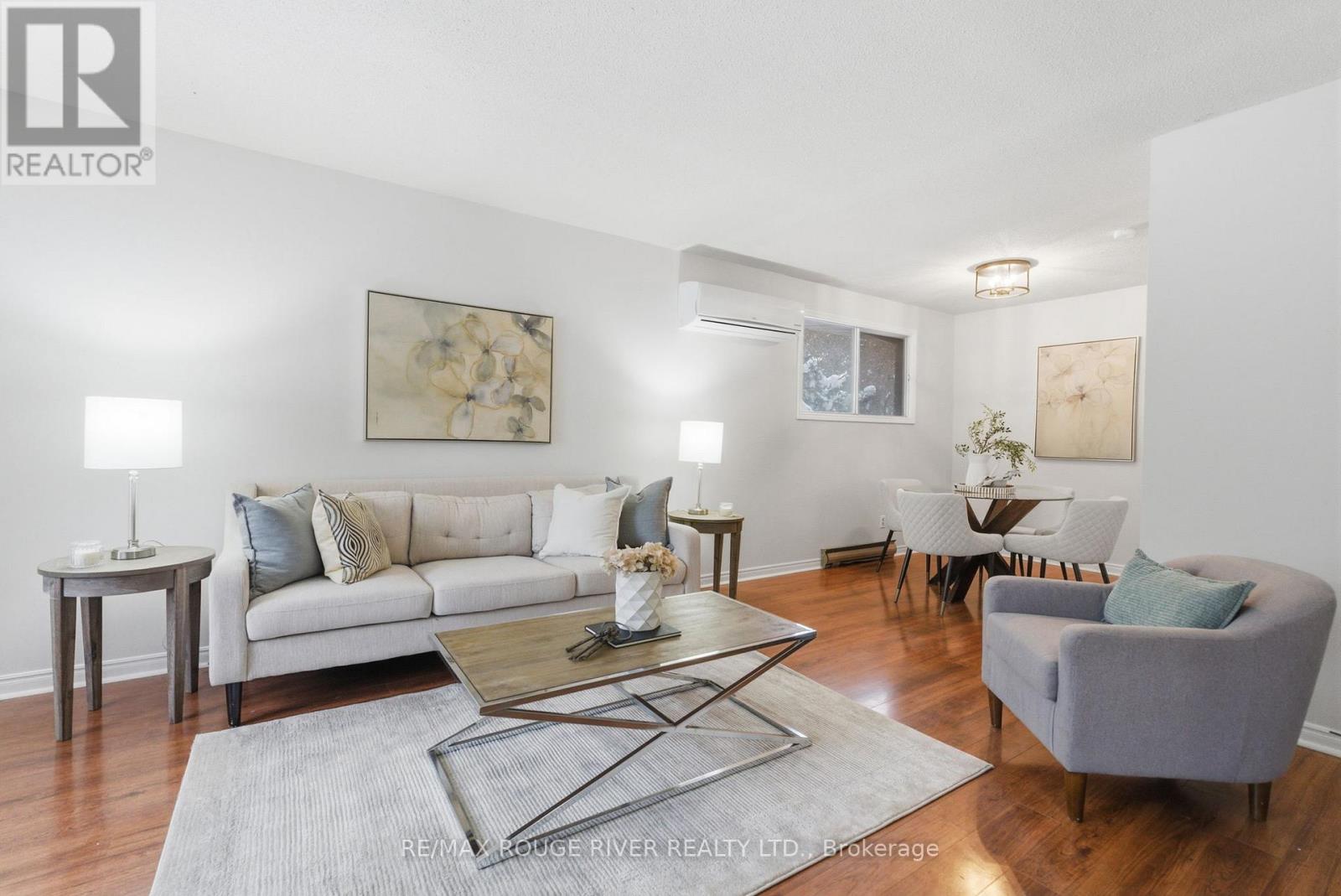 610 Bermuda Court, Oshawa, Ontario  L1J 6J6 - Photo 3 - E12787170