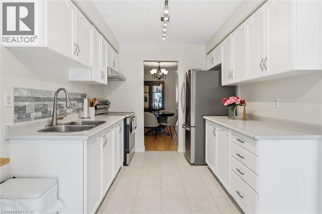 38 Grindstone Way, Waterdown, Ontario  L9H 7B7 - Photo 13 - 40804840