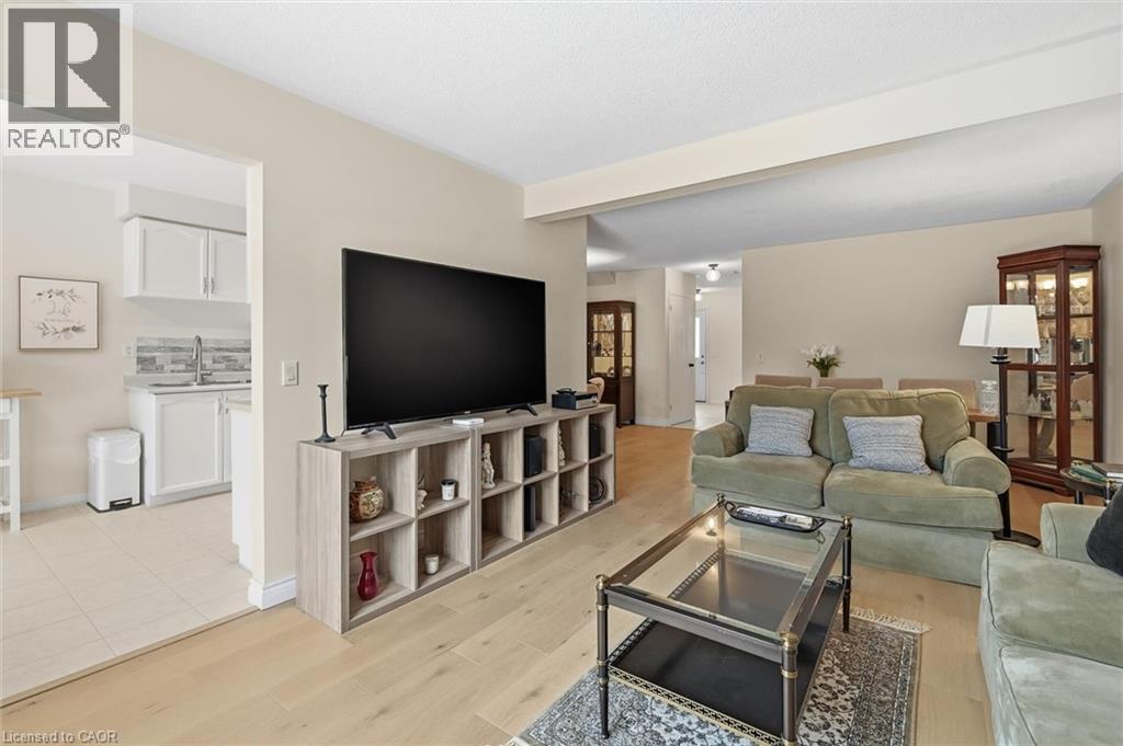 38 Grindstone Way, Waterdown, Ontario  L9H 7B7 - Photo 10 - 40804840