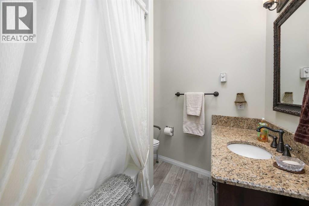 33194 Twp Rd 284, Rural Rocky View County, Alberta  T0M 1L0 - Photo 29 - A2245995