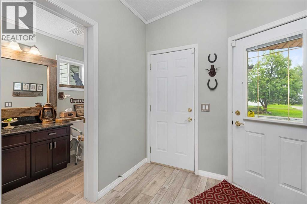 33194 Twp Rd 284, Rural Rocky View County, Alberta  T0M 1L0 - Photo 3 - A2245995