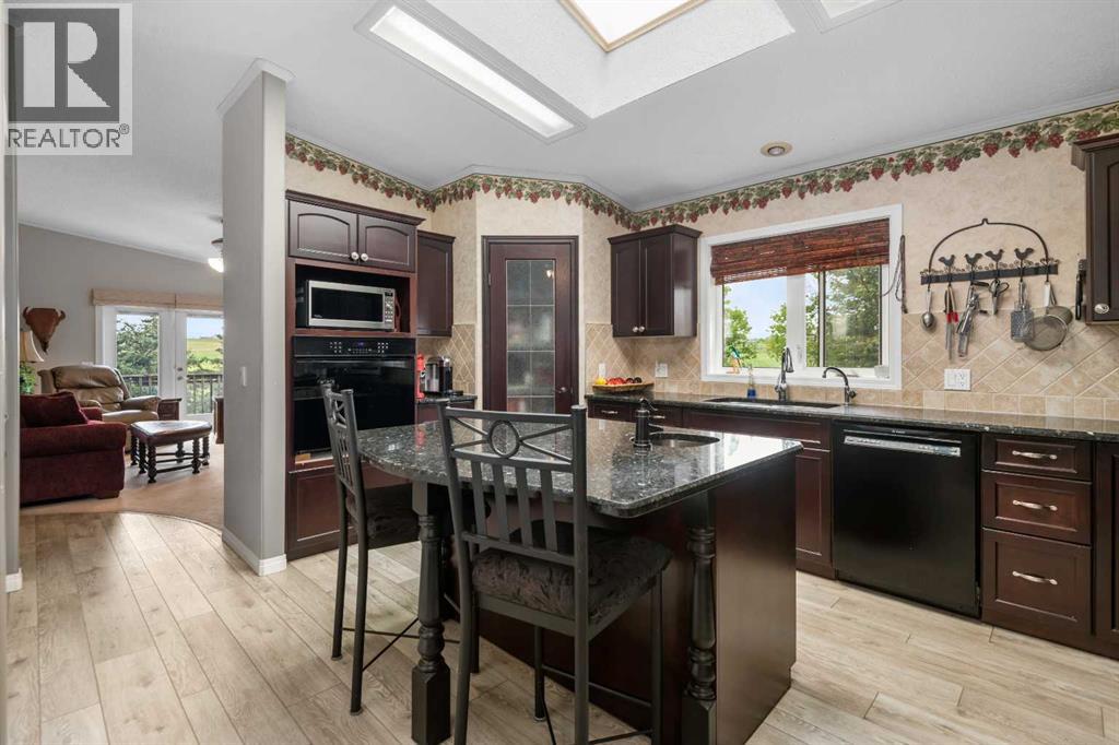 33194 Twp Rd 284, Rural Rocky View County, Alberta  T0M 1L0 - Photo 5 - A2245995