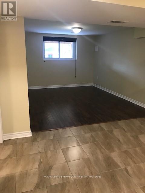 Bsmt - 233 Shawnee Circle, Toronto, Ontario  M2H 2Y3 - Photo 11 - C12786288