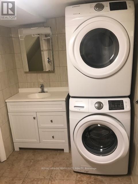 Bsmt - 233 Shawnee Circle, Toronto, Ontario  M2H 2Y3 - Photo 9 - C12786288