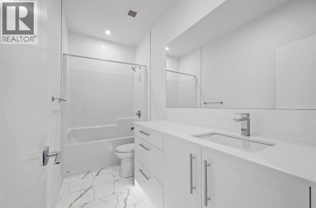 102, 8370 Broadcast Avenue Sw, Calgary, Alberta  T3H 6L3 - Photo 13 - A2281558