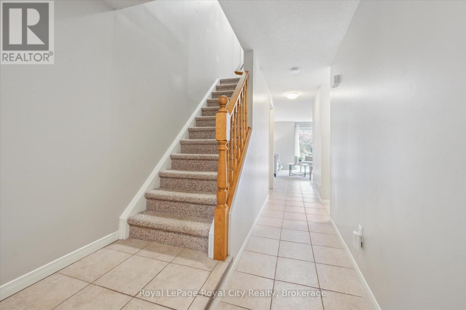 2 - 66 Rodgers Road, Guelph (Kortright West), Ontario  N1G 4Y5 - Photo 10 - X12787146