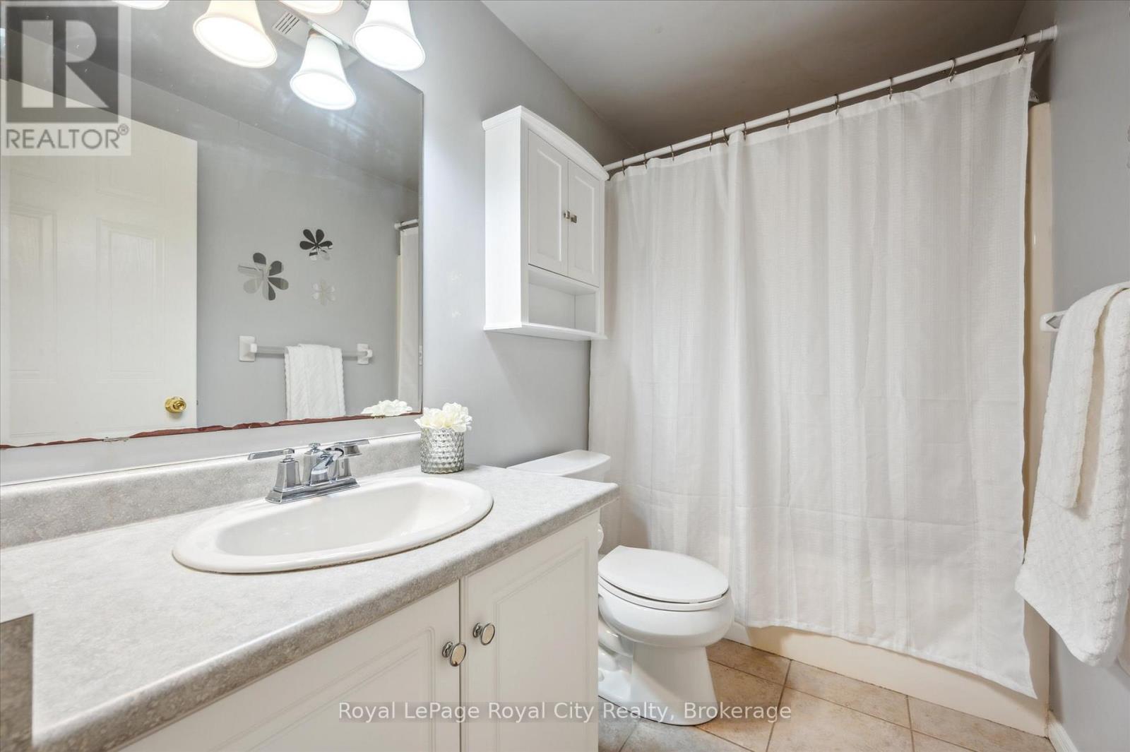 2 - 66 Rodgers Road, Guelph (Kortright West), Ontario  N1G 4Y5 - Photo 26 - X12787146