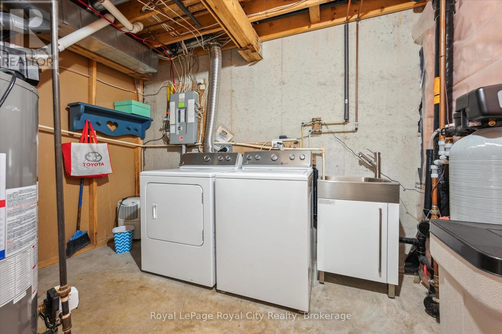 2 - 66 Rodgers Road, Guelph (Kortright West), Ontario  N1G 4Y5 - Photo 34 - X12787146