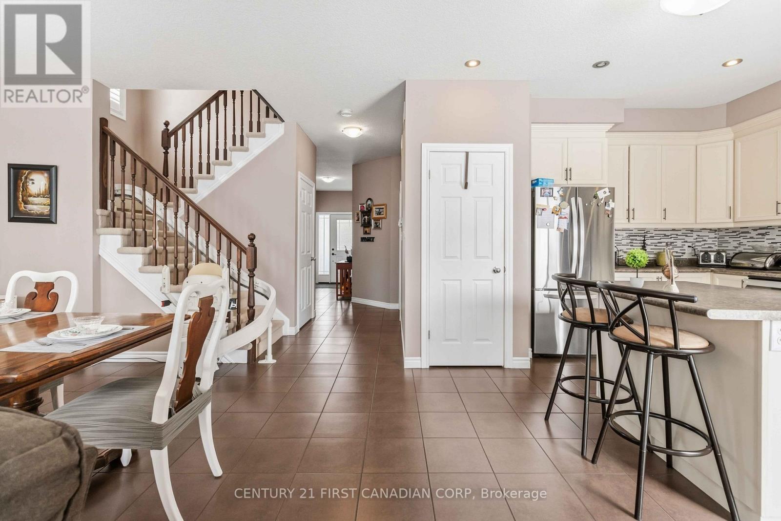 89 Marriott Place, Brant, Ontario  N3L 0A4 - Photo 8 - X12786990