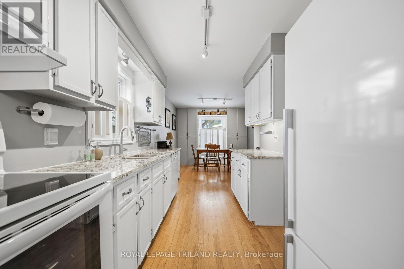 188 Chepstow Close, London North, Ontario  N6G 3S2 - Photo 8 - X12787120