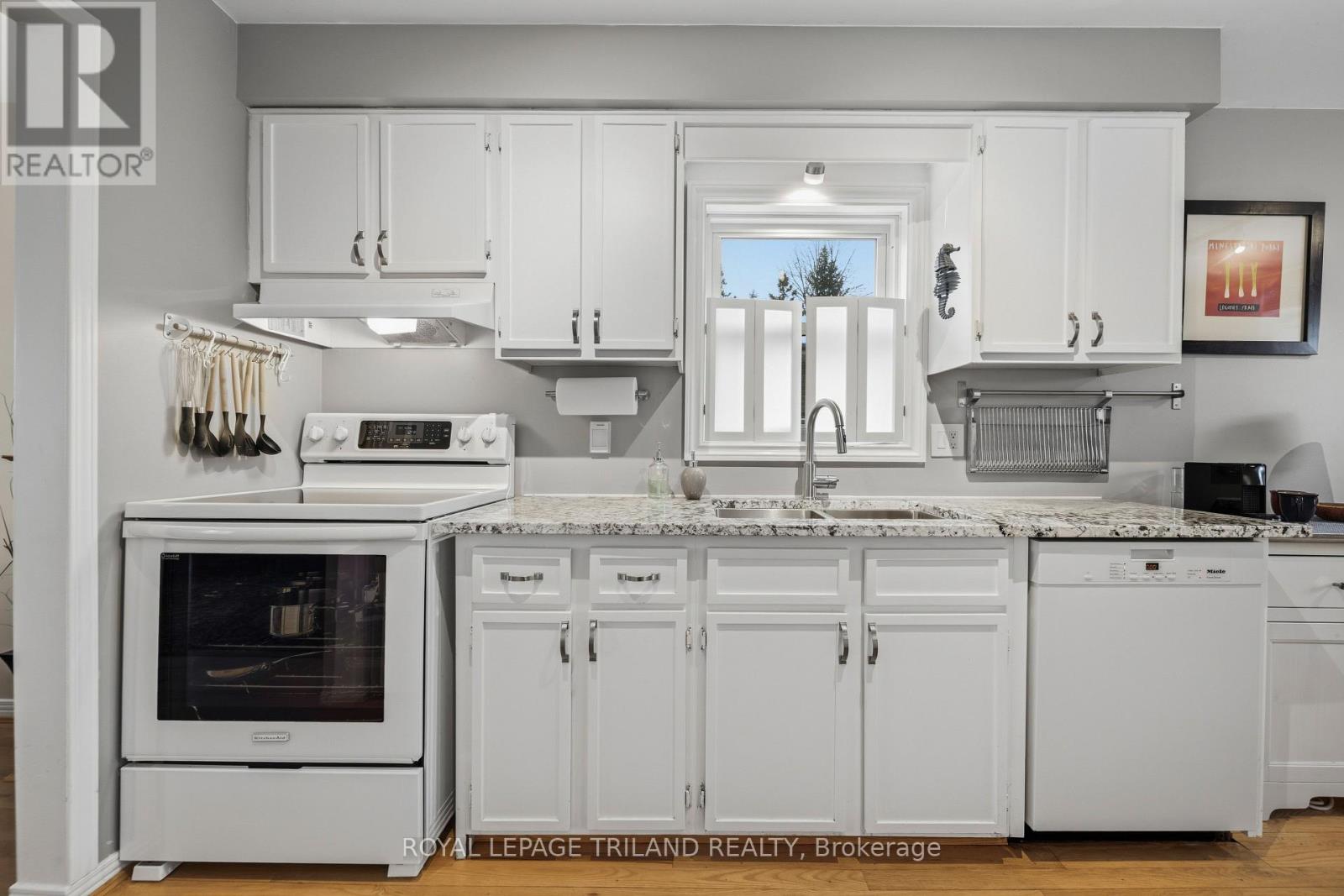 188 Chepstow Close, London North, Ontario  N6G 3S2 - Photo 9 - X12787120