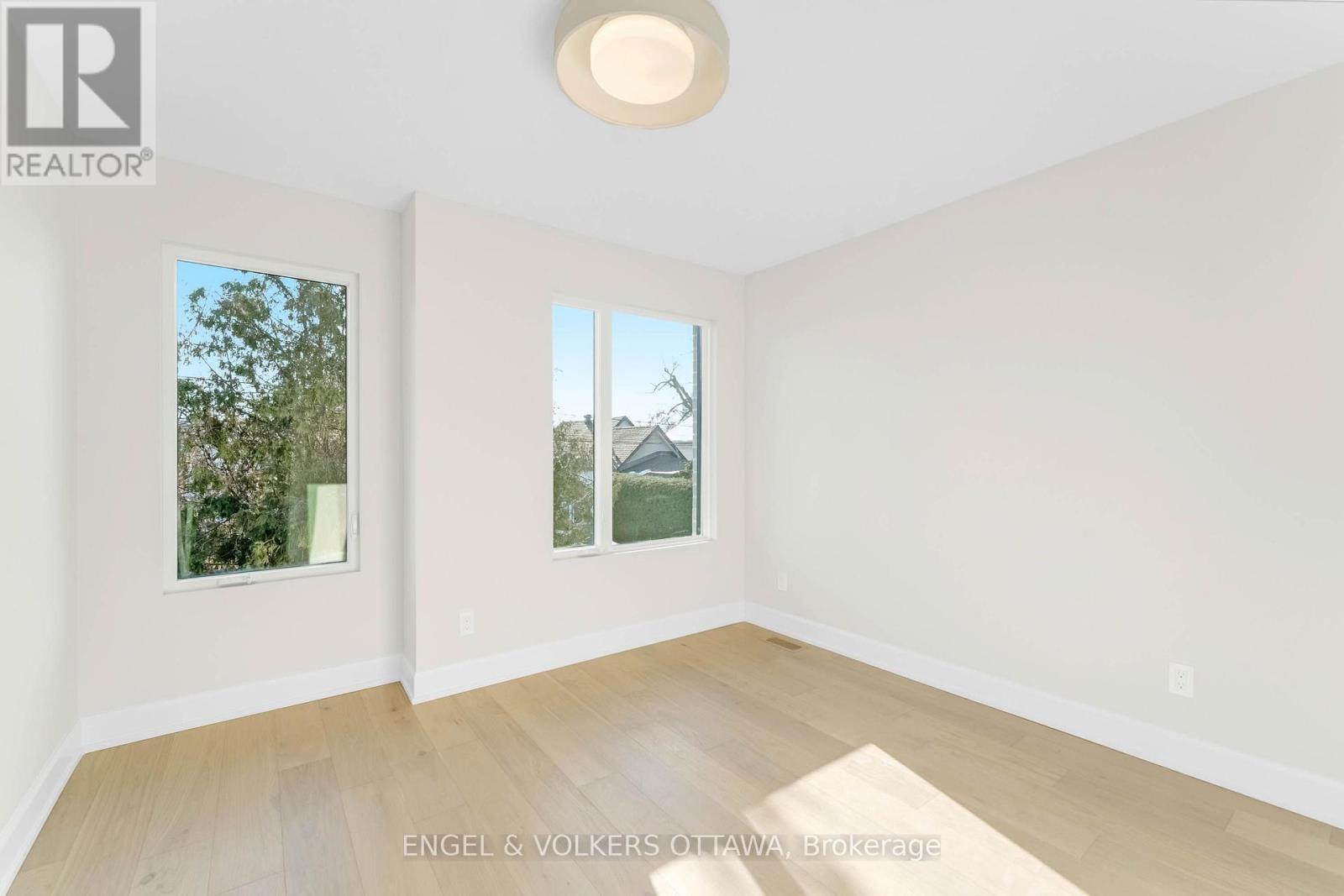 A - 132 Carillon Street, Ottawa, Ontario  K1L 5Y3 - Photo 15 - X12787034