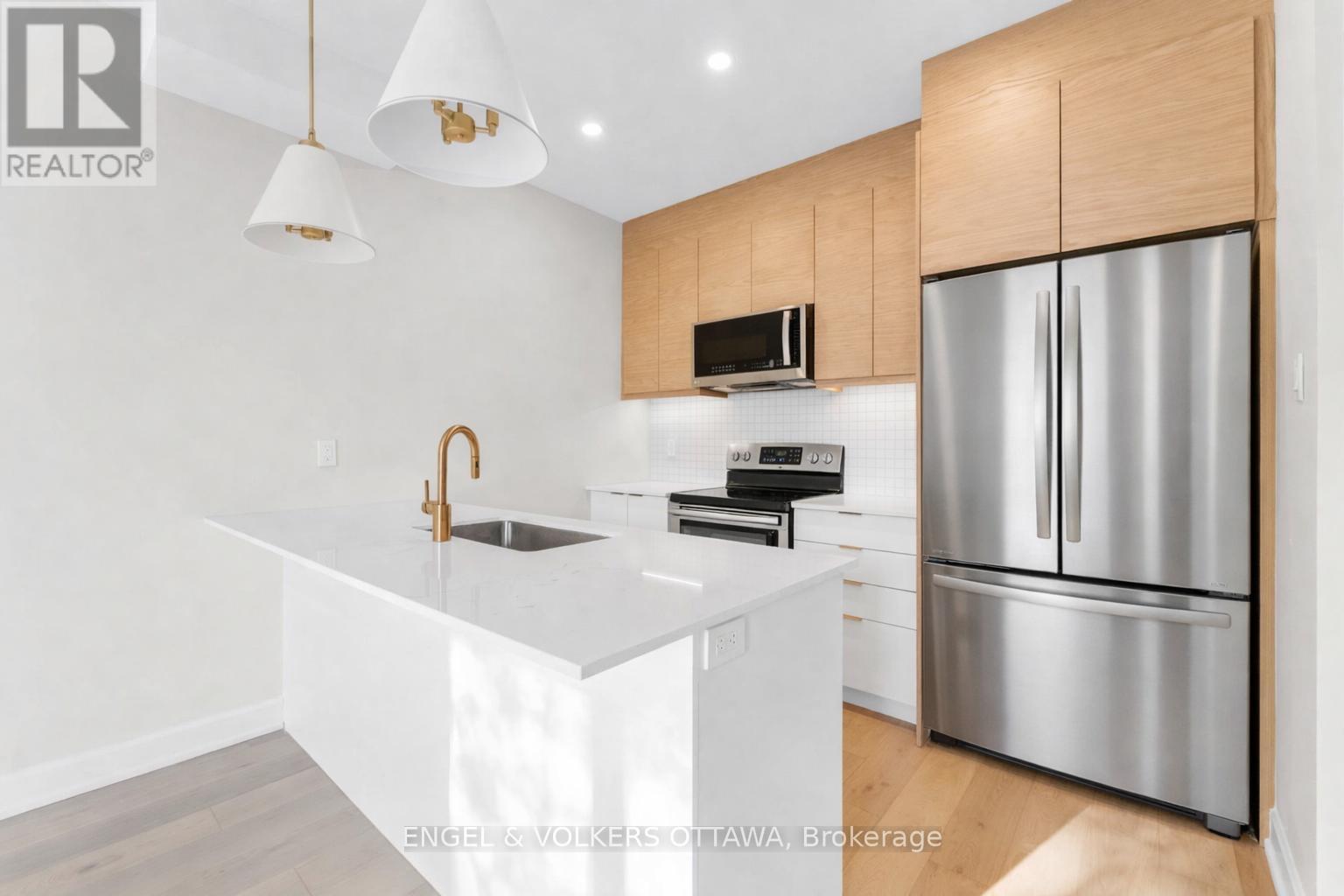 A - 132 Carillon Street, Ottawa, Ontario  K1L 5Y3 - Photo 6 - X12787034